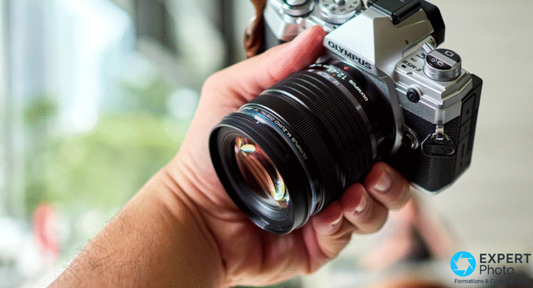 M.Zuiko 12-45mm f/4 PRO : Le Zoom Compact Qui Défie les PRO Plus Gros (Test Terrain) M.Zuiko 12-45mm f/4 PRO avis