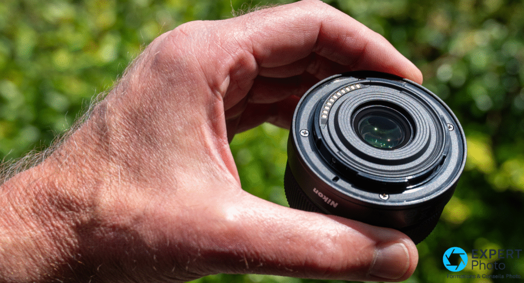 NIKON Z DX 24mm f/1.7 AVIS