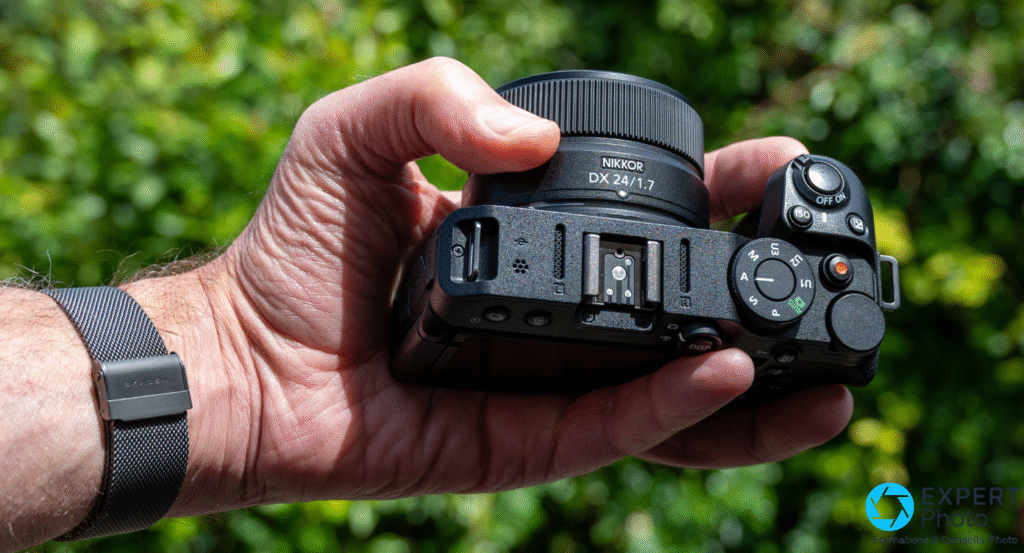 NIKKOR Z DX 24mm f/1.7 AVIS