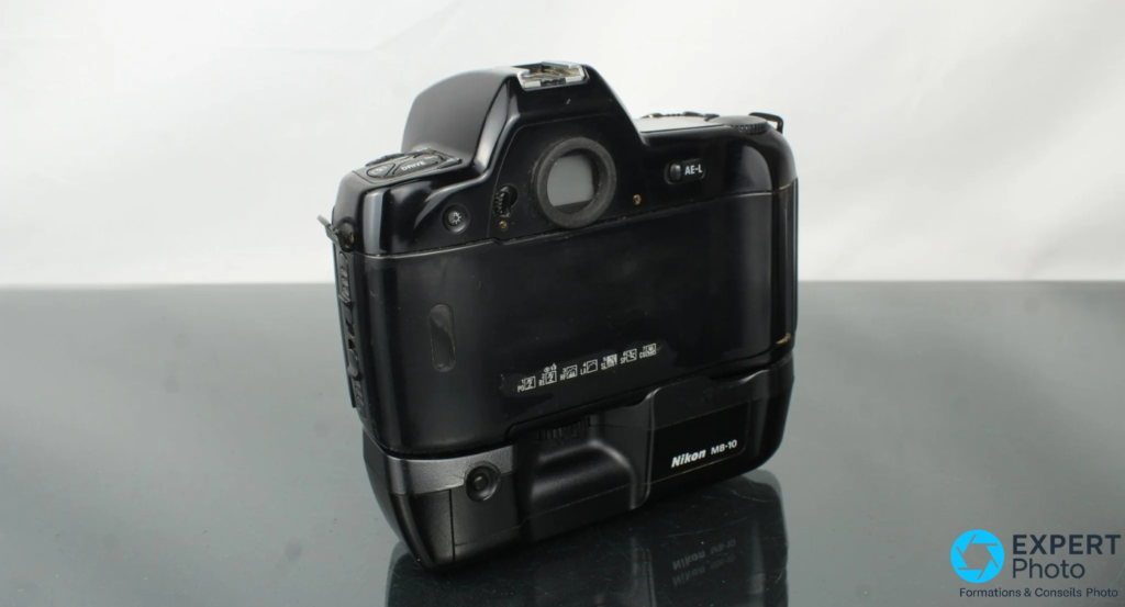 Nikon F90X + 35-70mm photo