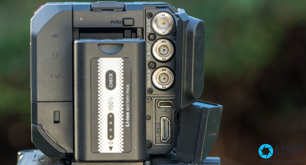 Panasonic Lumix BGH1 design