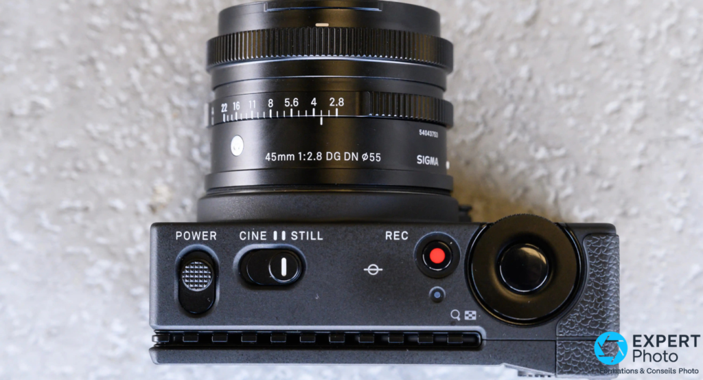 Sigma fp boîtier nu sans objectif — monture L-Mount et capteur plein format BSI CMOS 24,6 MP avec filtre passe-bas