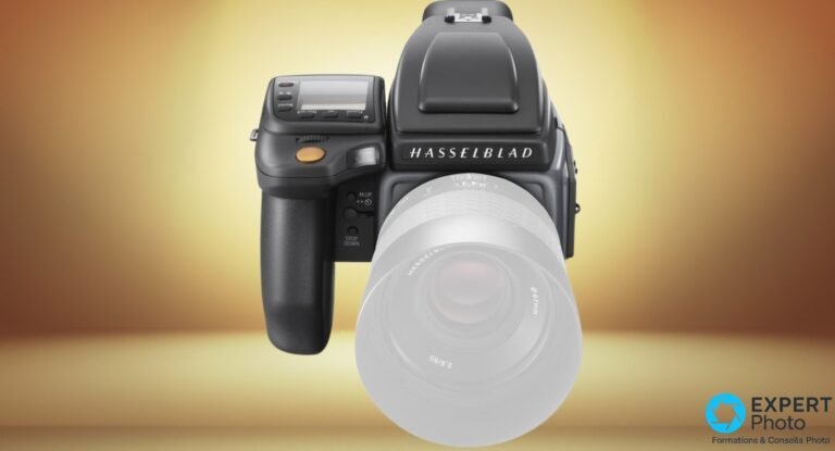 Hasselblad H6D-100c noir vu de 3/4 avant, logo Hasselblad sur la face, poignée et optique claire vers l'avant
