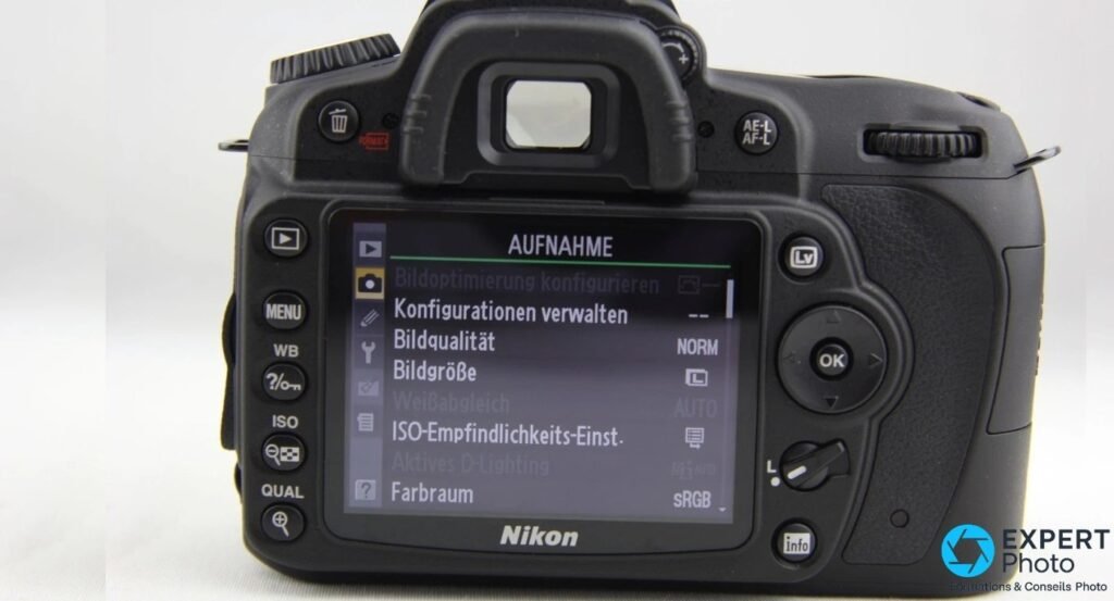  Dos du Nikon D90, écran allumé affichant le menu de prise de vue avec réglages d’image 